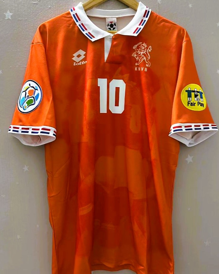 BERGKAMP DENNIS 1996-97 (Neth)